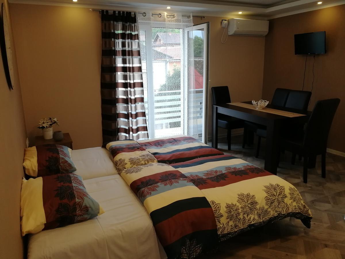 Apartman Bogic 골루바츠 외부 사진