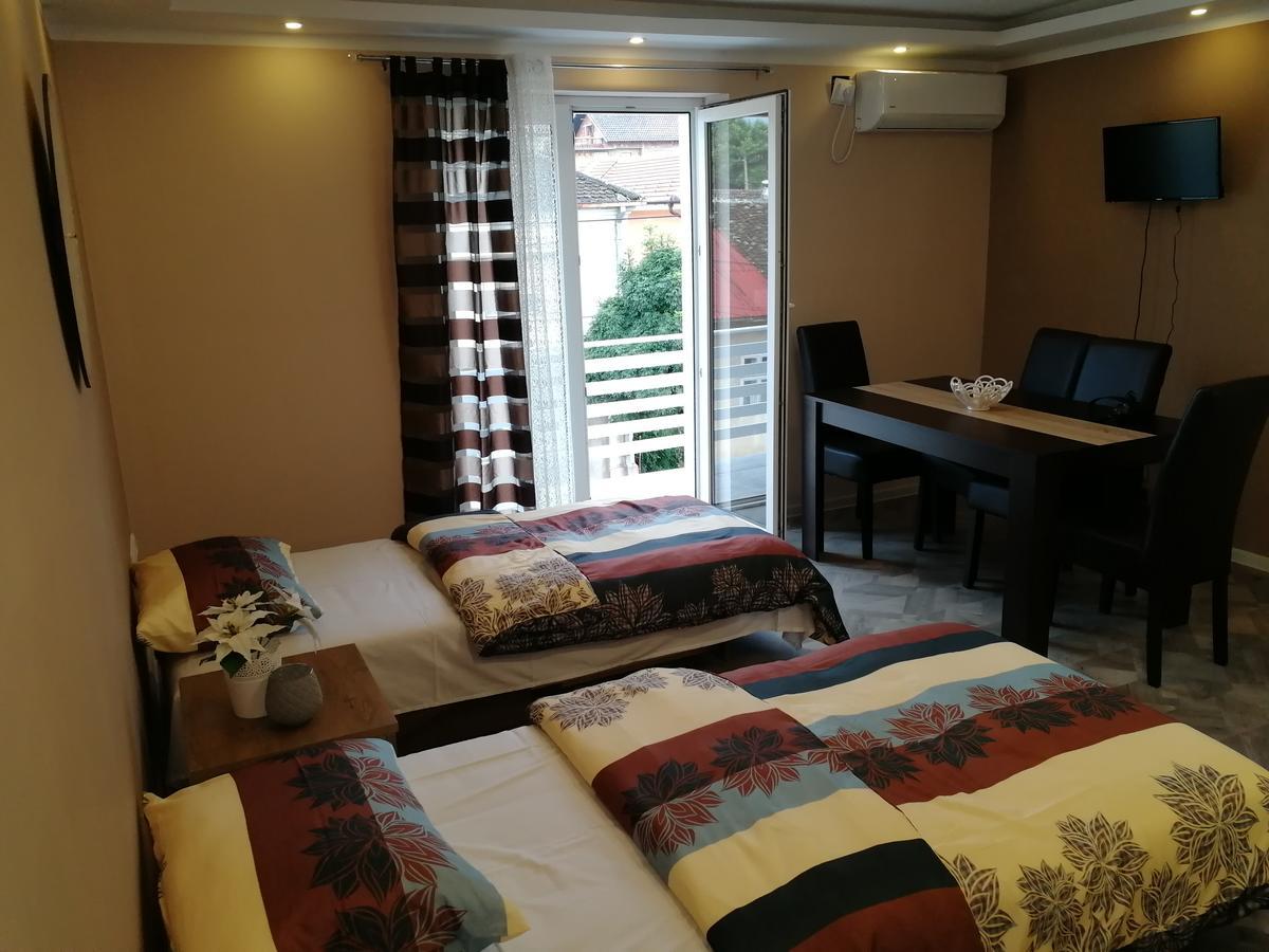 Apartman Bogic 골루바츠 외부 사진